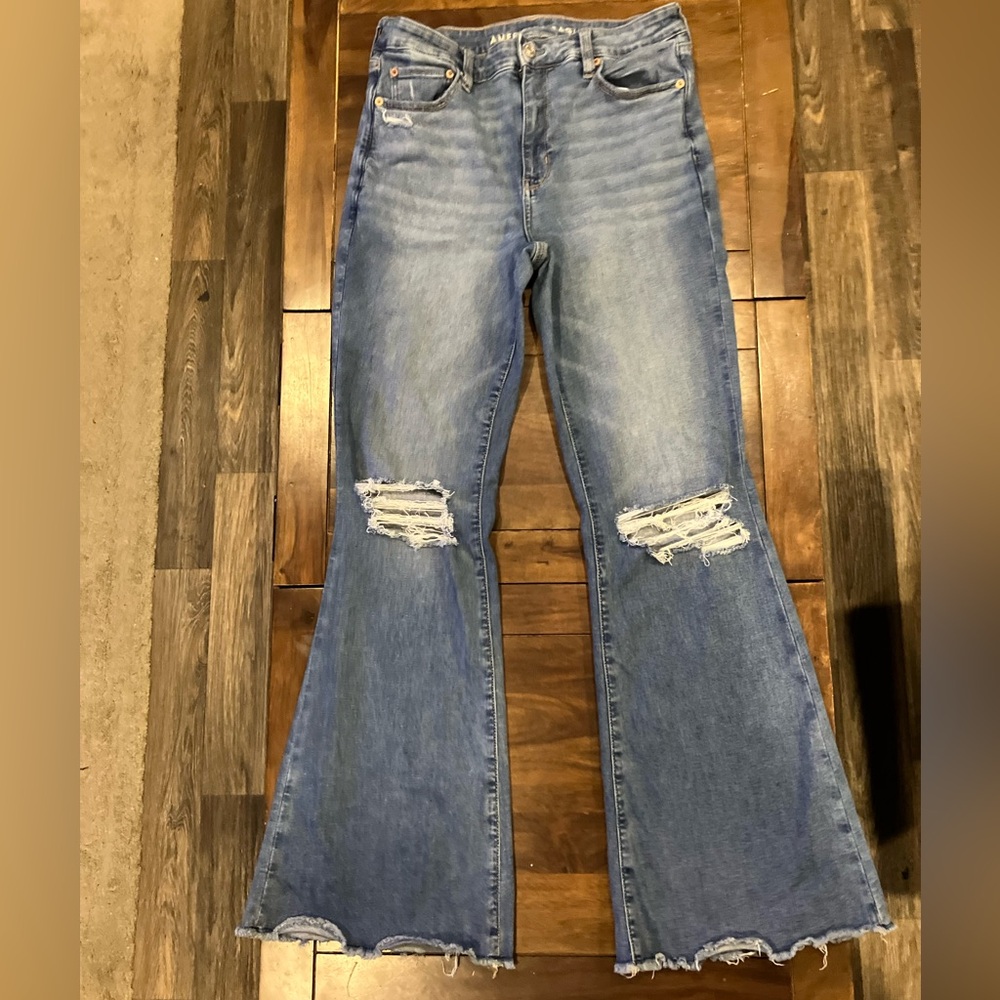 Super High-Rise Flare American Eagle Jeans Size 10